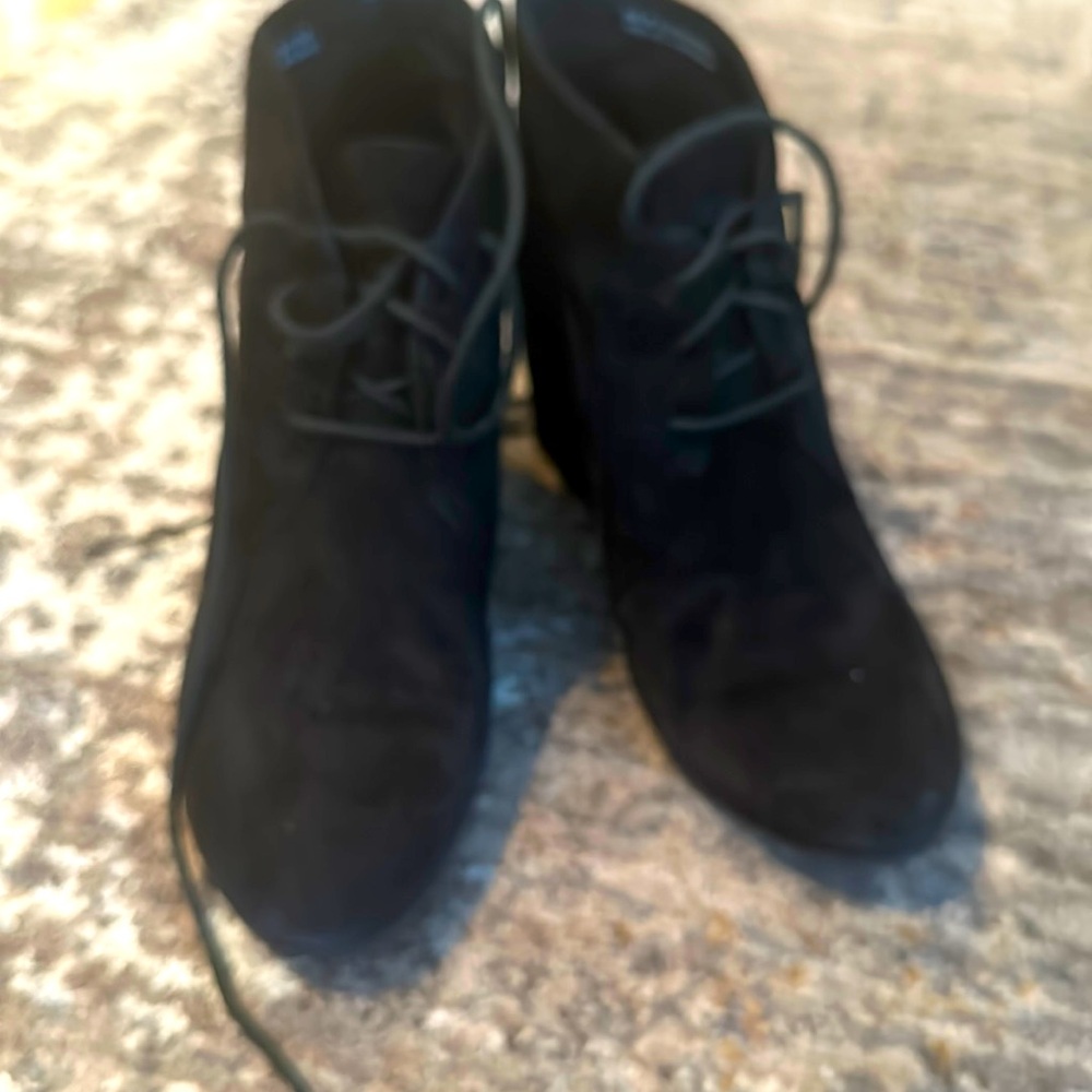 Black Clark’s boots